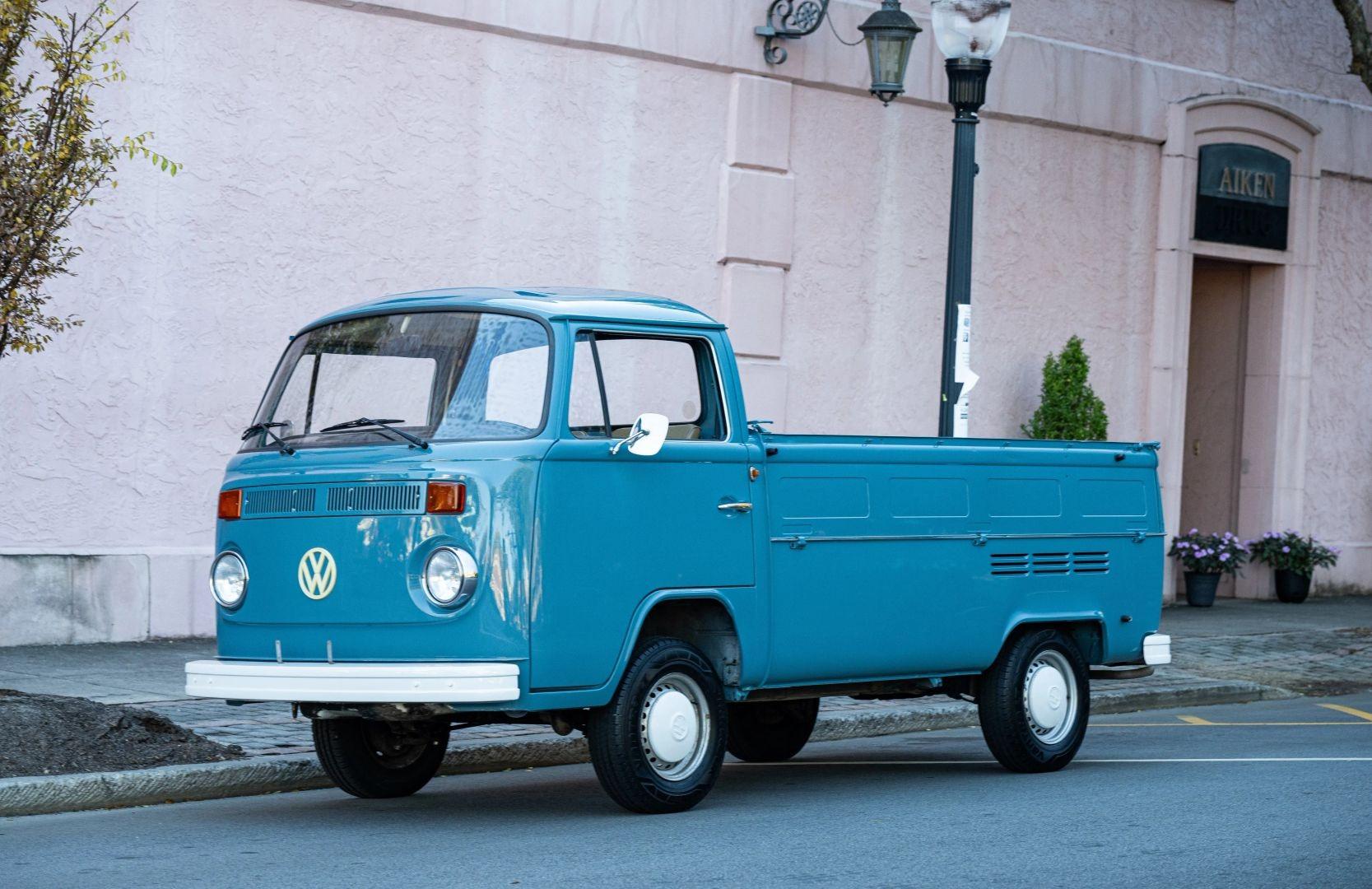  Volkswagen Bus