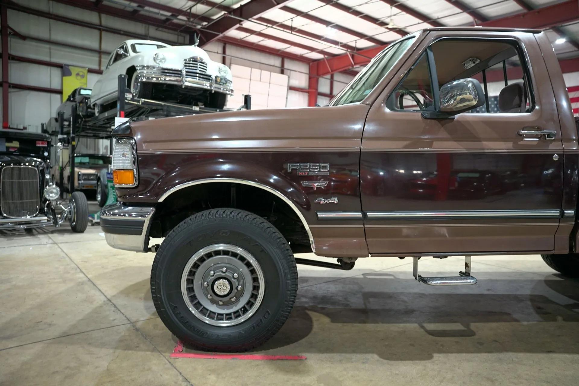 1992 Ford F-250 XLT 4x4