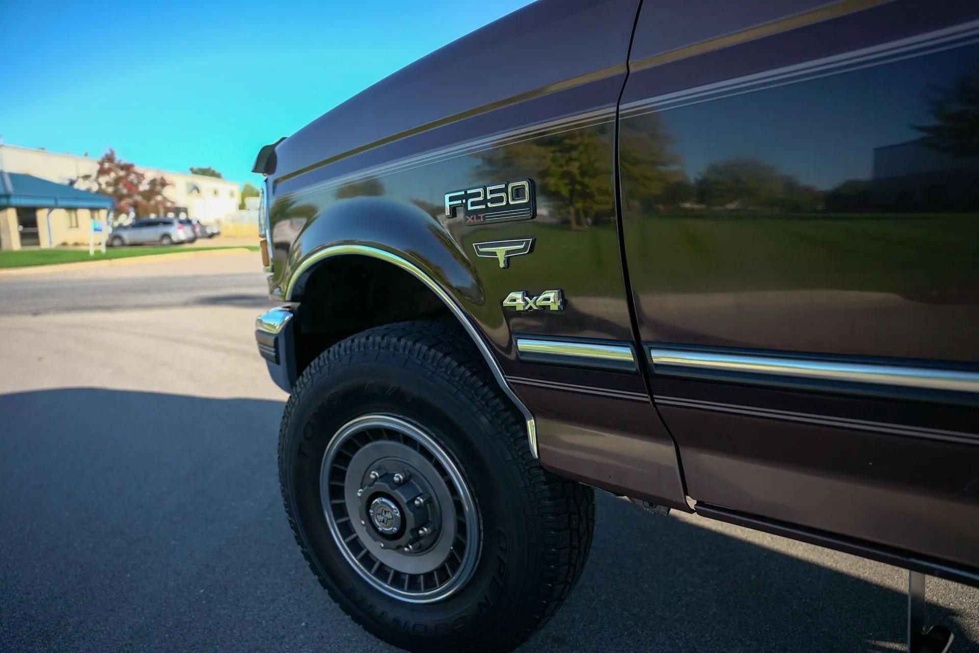 1992 Ford F-250 XLT 4x4
