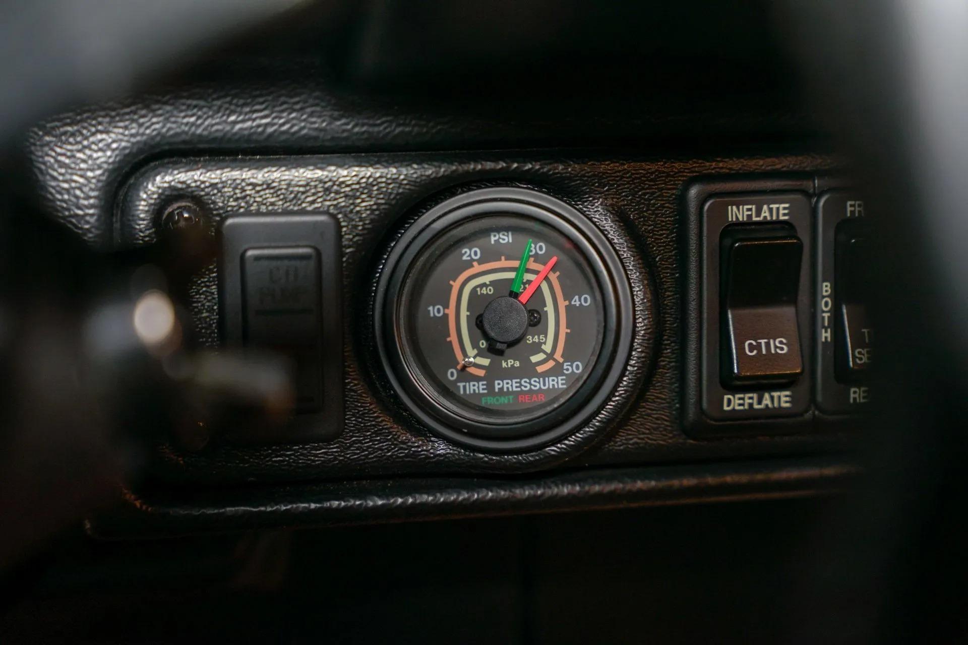 1998 AM General Hummer H1