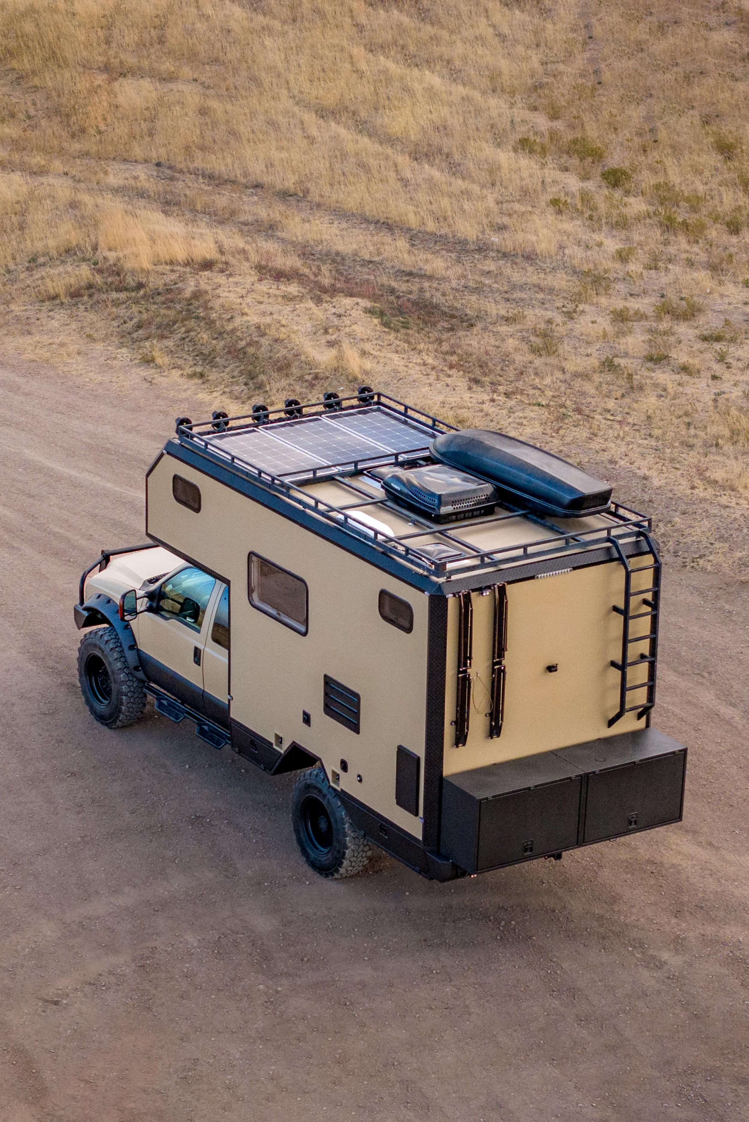 2004 Ford F-550 Expedition Rig