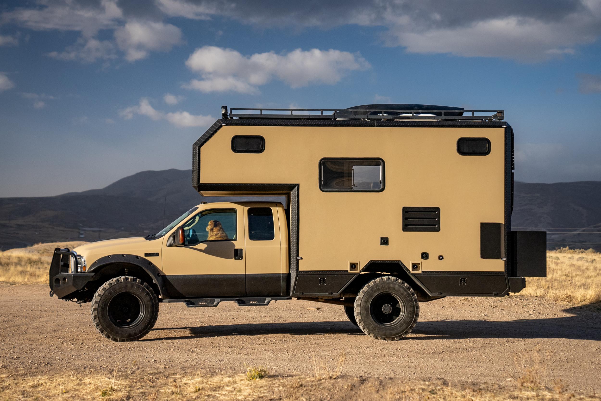 2004 Ford F-550 Expedition Rig