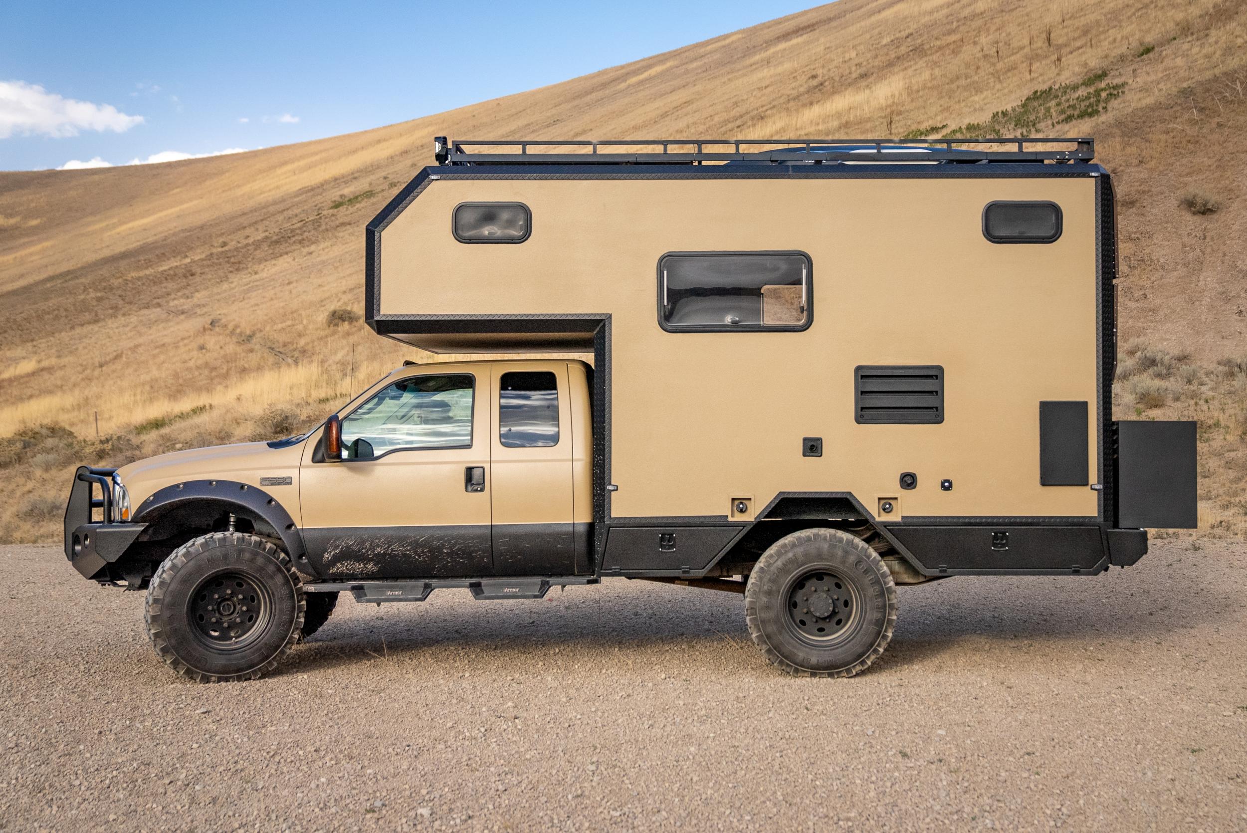 2004 Ford F-550 Expedition Rig