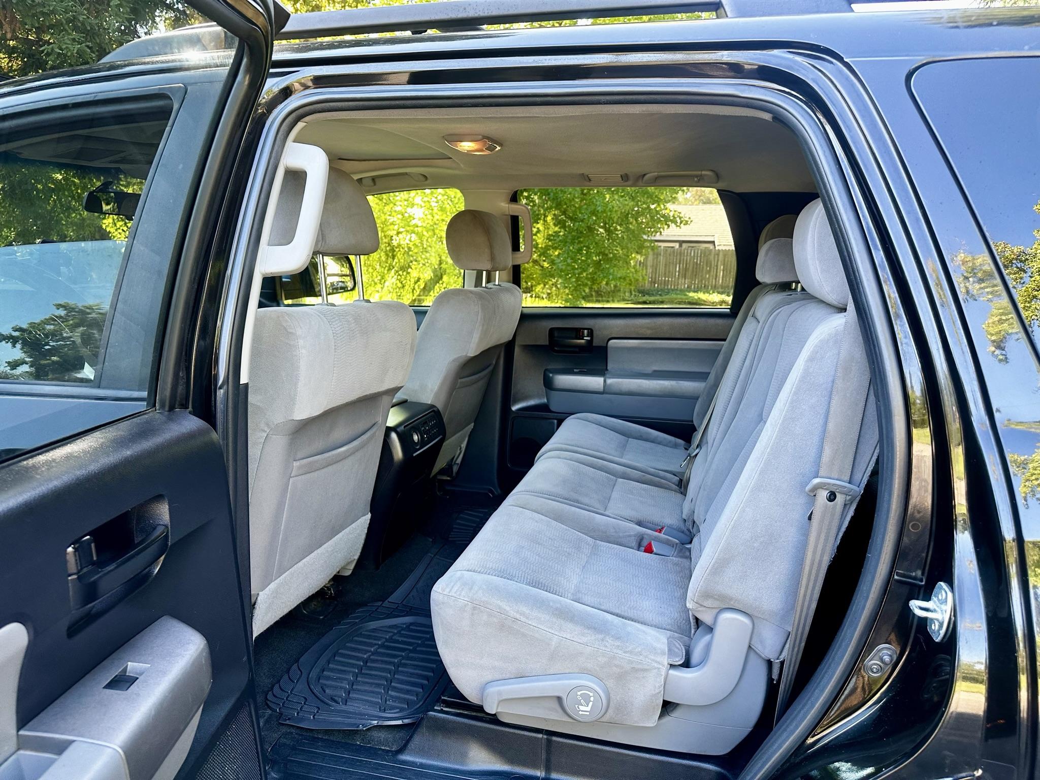 2015 Toyota Sequoia