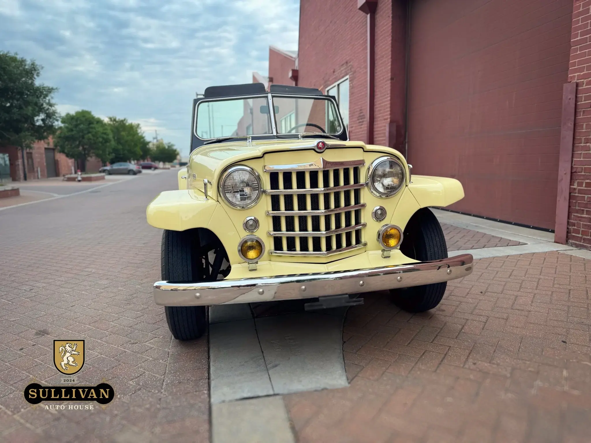 1950 Willys Jeepster - 4