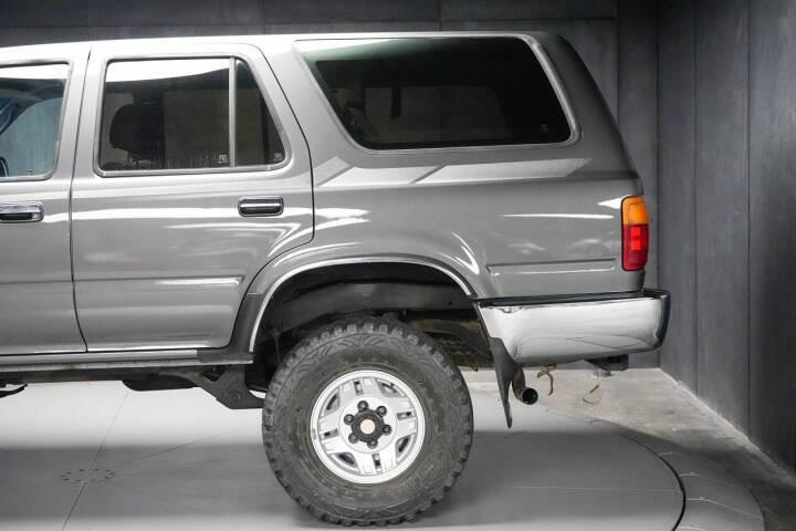 1993 Toyota 4Runner SR5 - 4