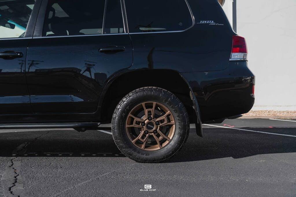 2020 Toyota Land Cruiser Heritage Edition
