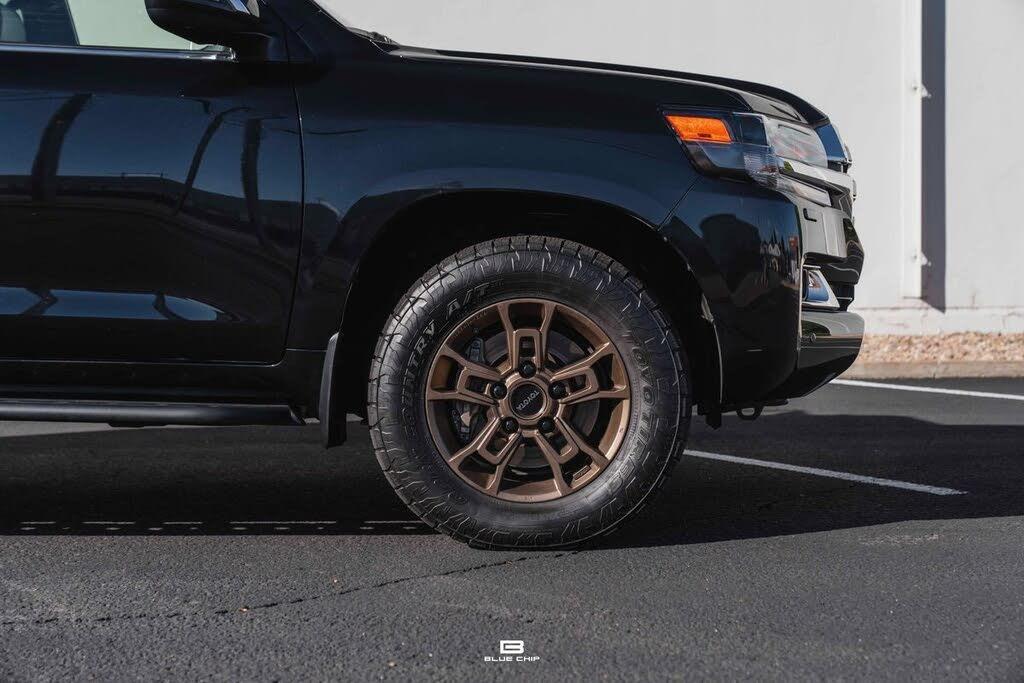 2020 Toyota Land Cruiser Heritage Edition