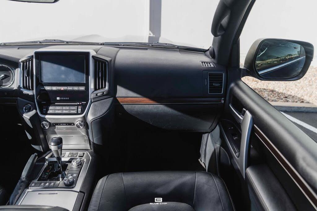 2020 Toyota Land Cruiser Heritage Edition