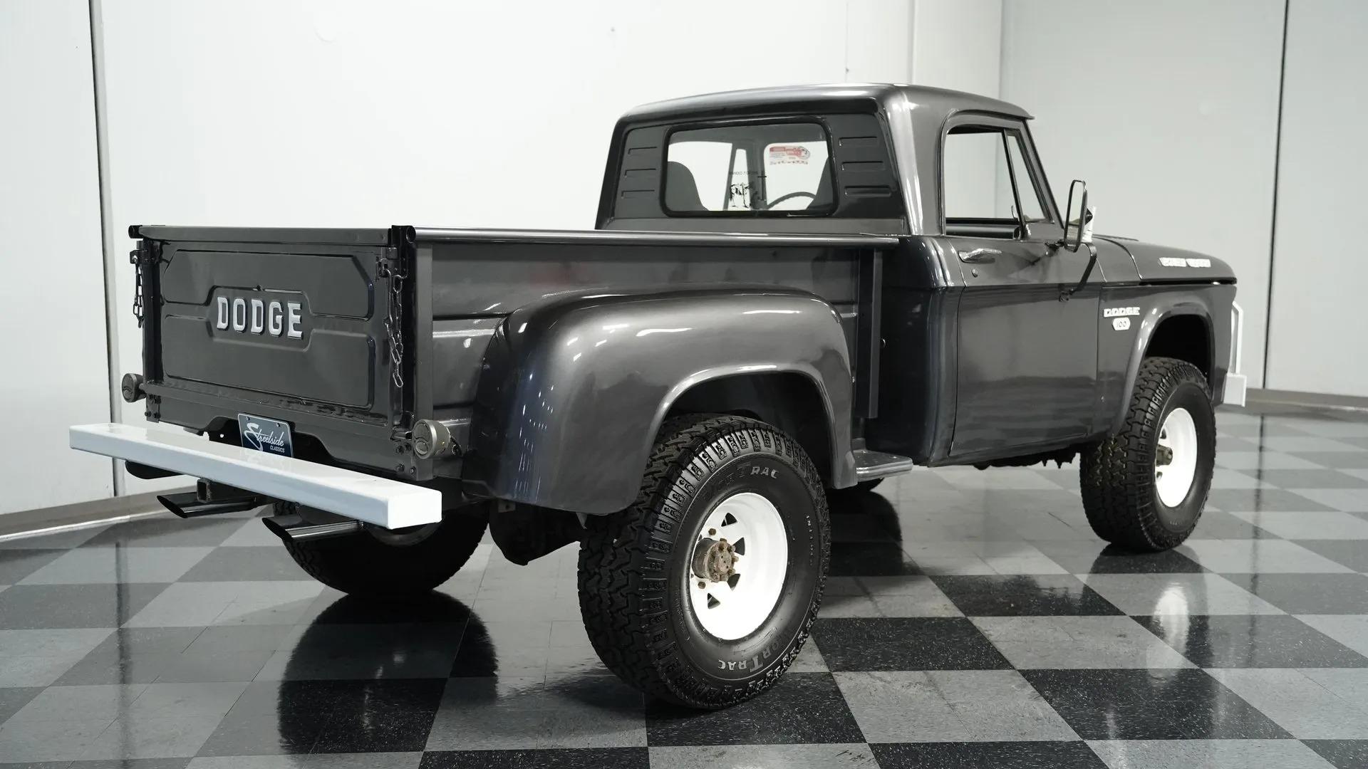 1965 Dodge W100  Power Wagon - 4