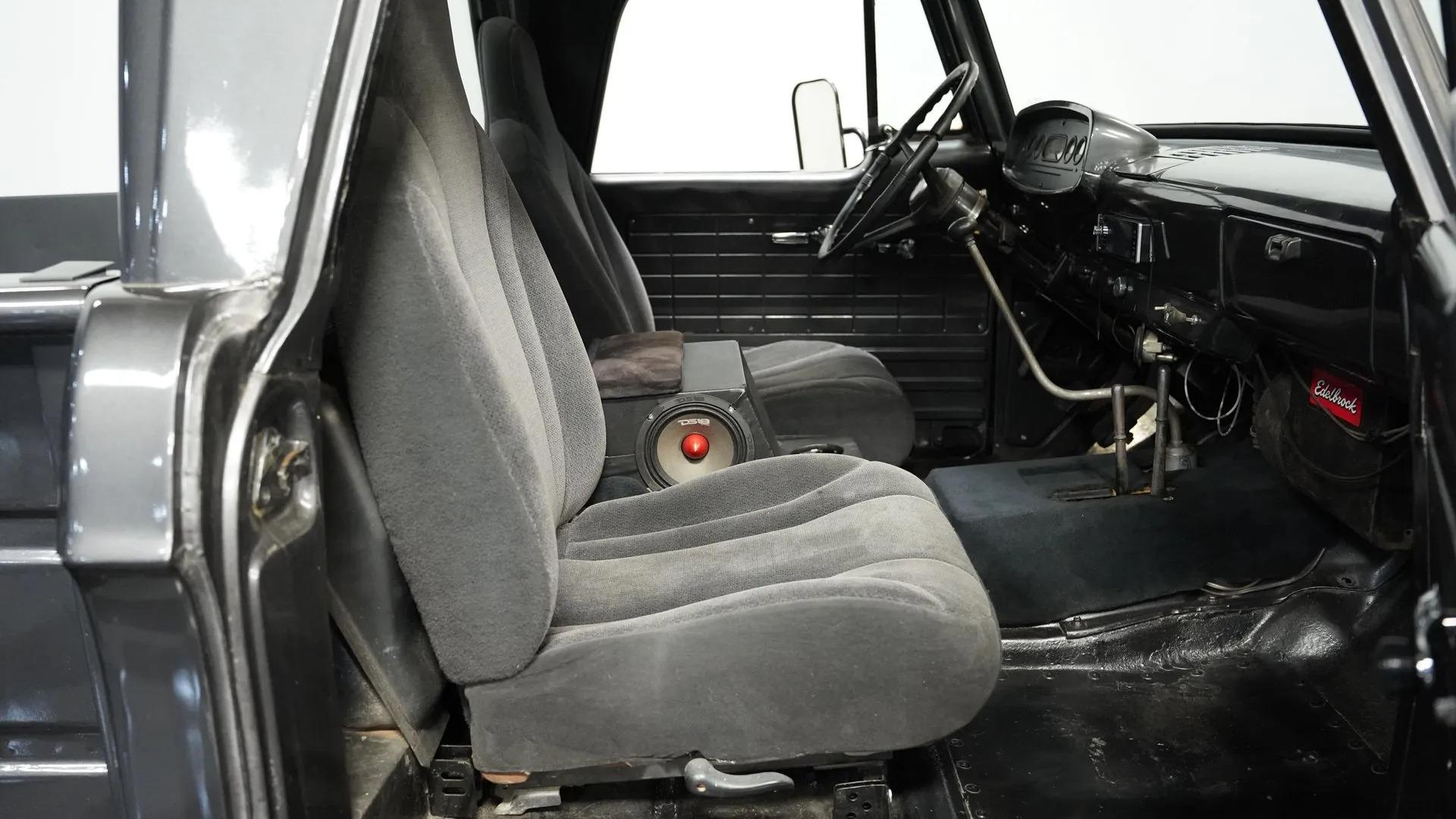 1965 Dodge W100  Power Wagon