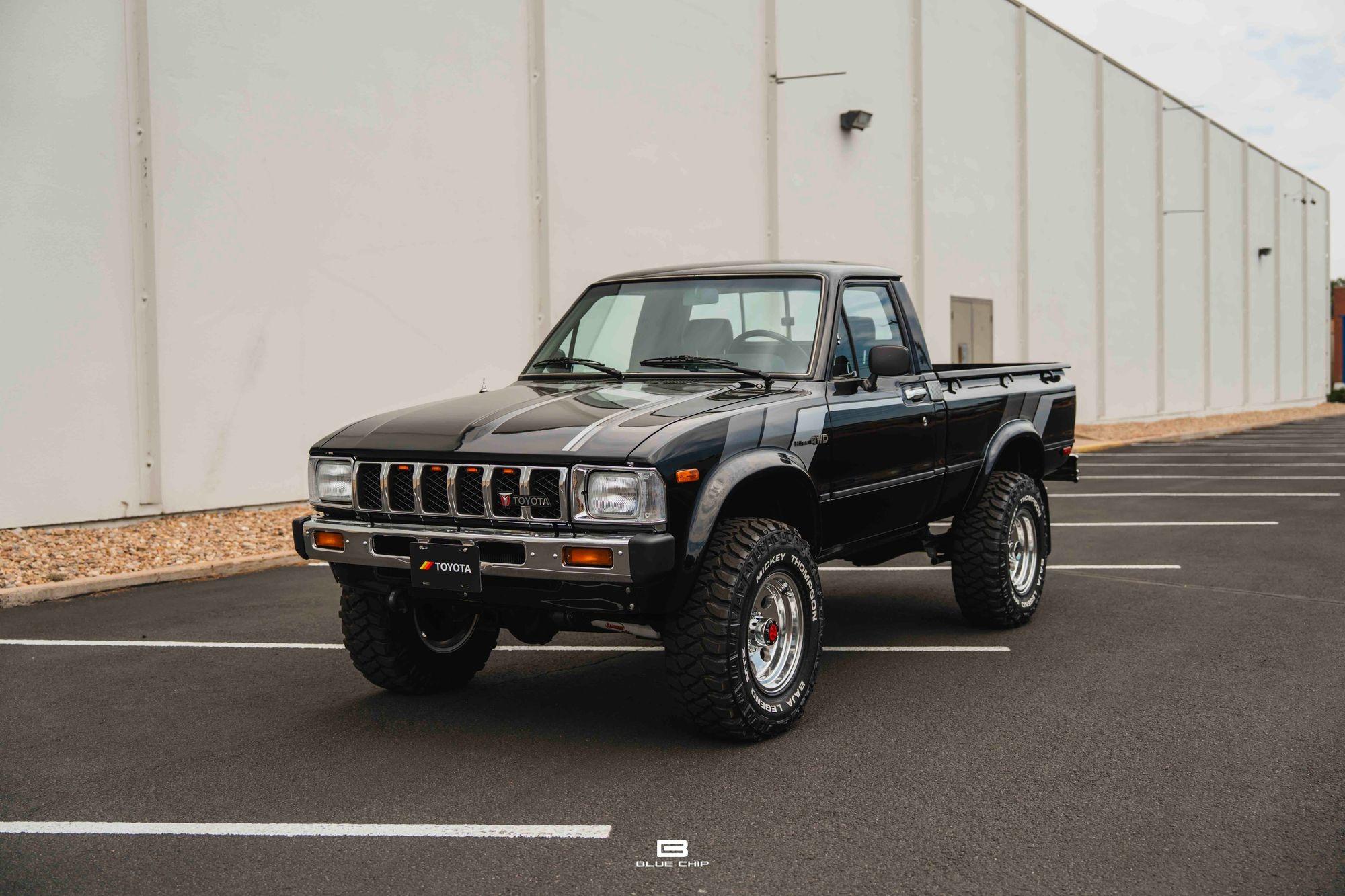 1982 Toyota Hilux Pickup - 4