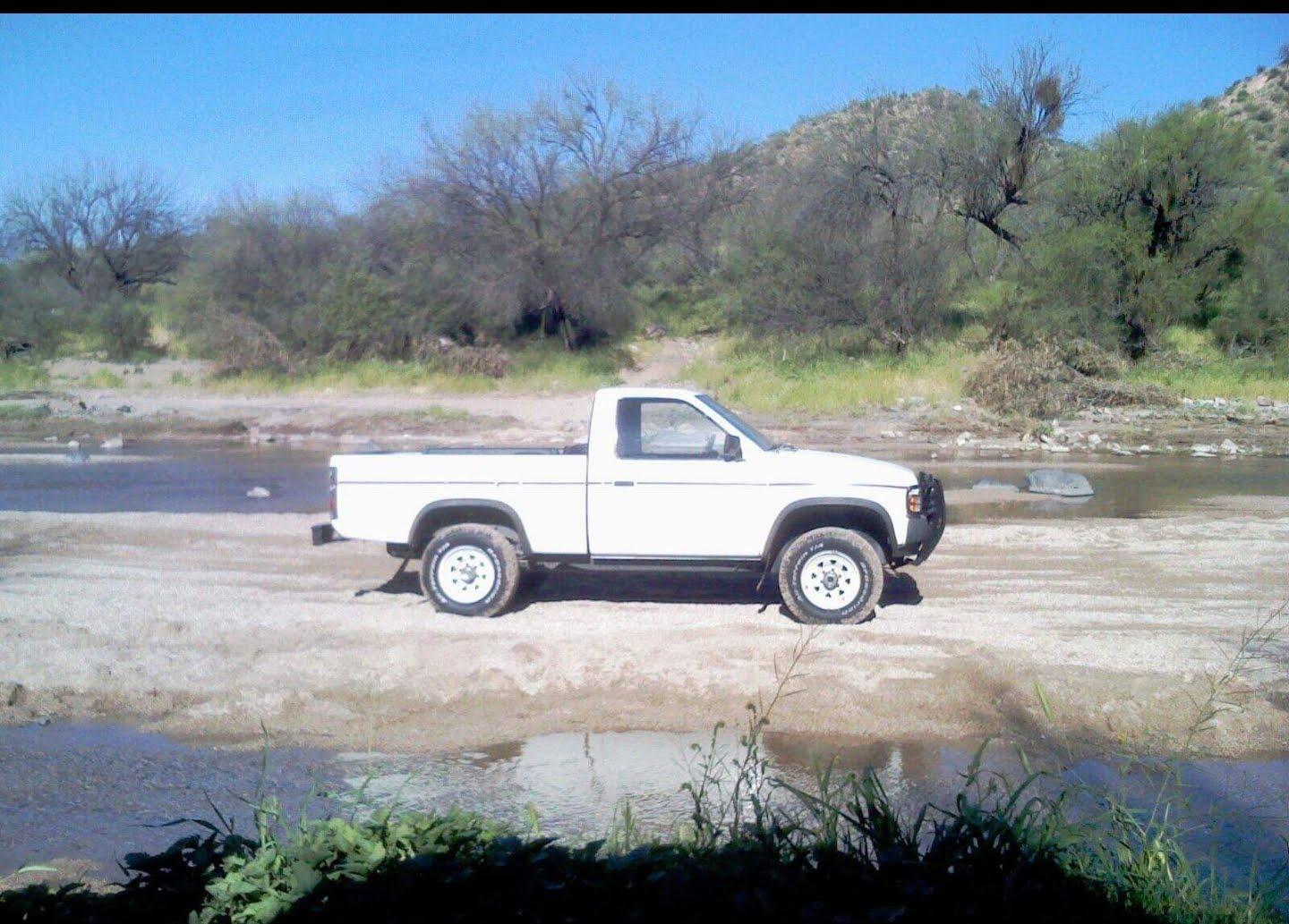 1992 Nissan Hardbody - 3