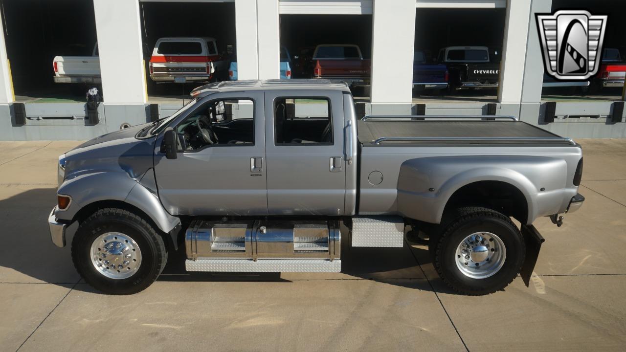 2006 Ford F-650