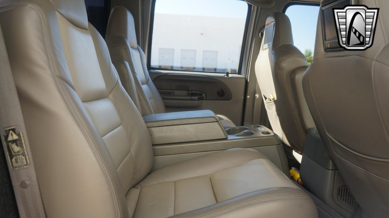 2006 Ford F-650