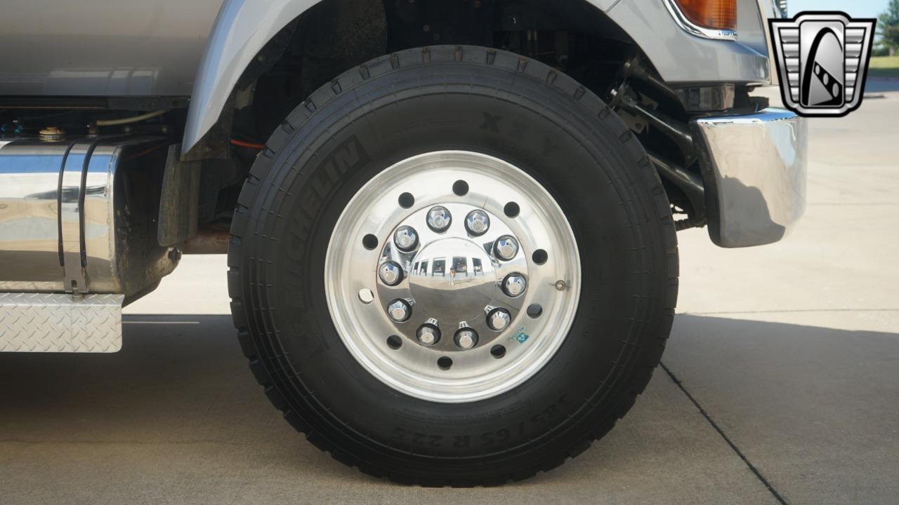 2006 Ford F-650