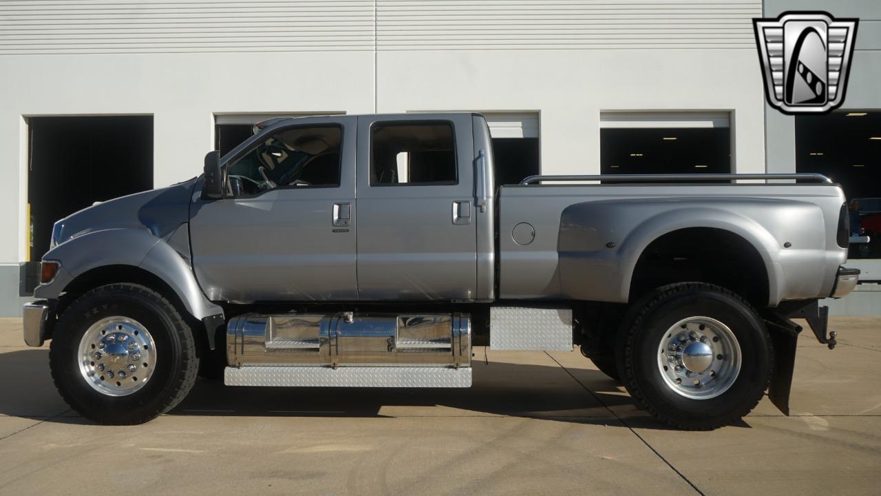 2006 Ford F-650 - 2