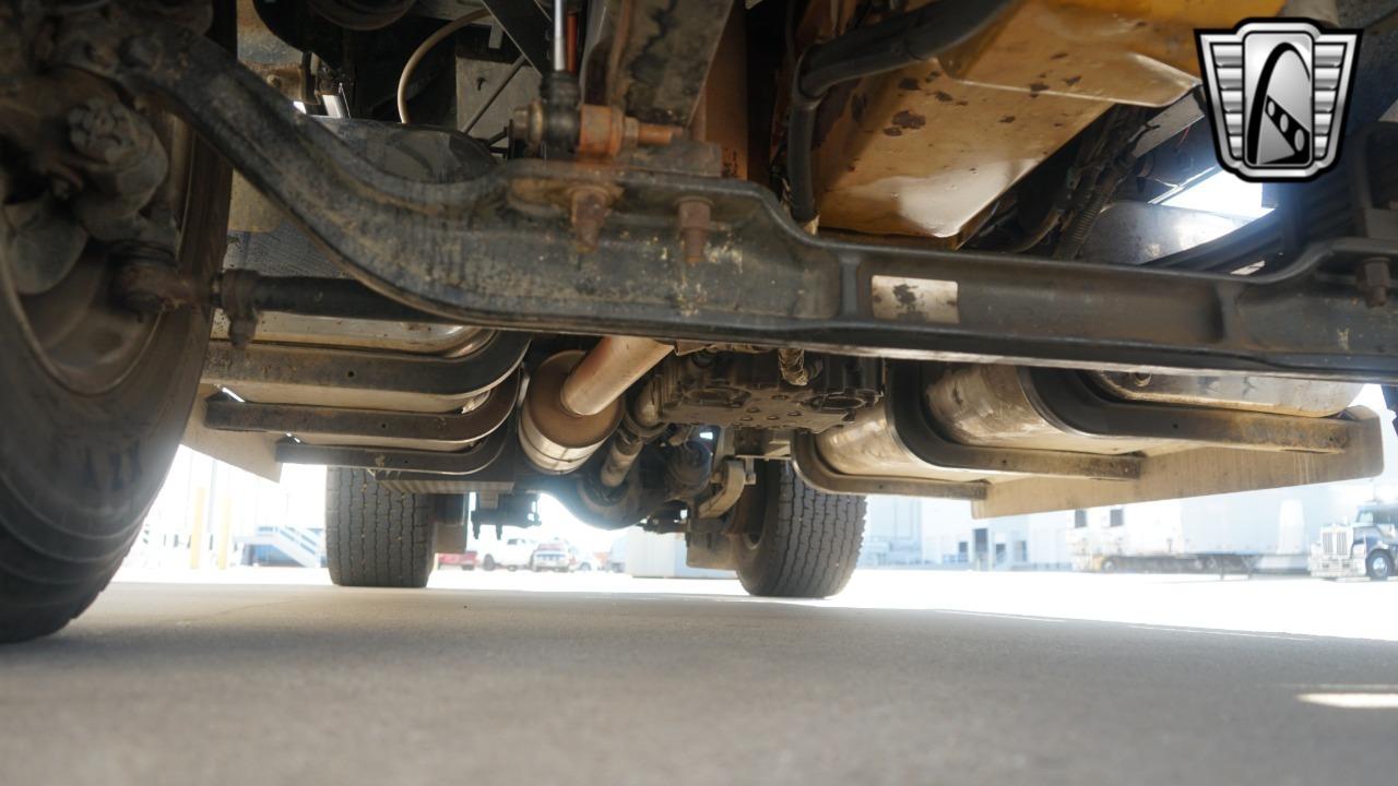 2006 Ford F-650