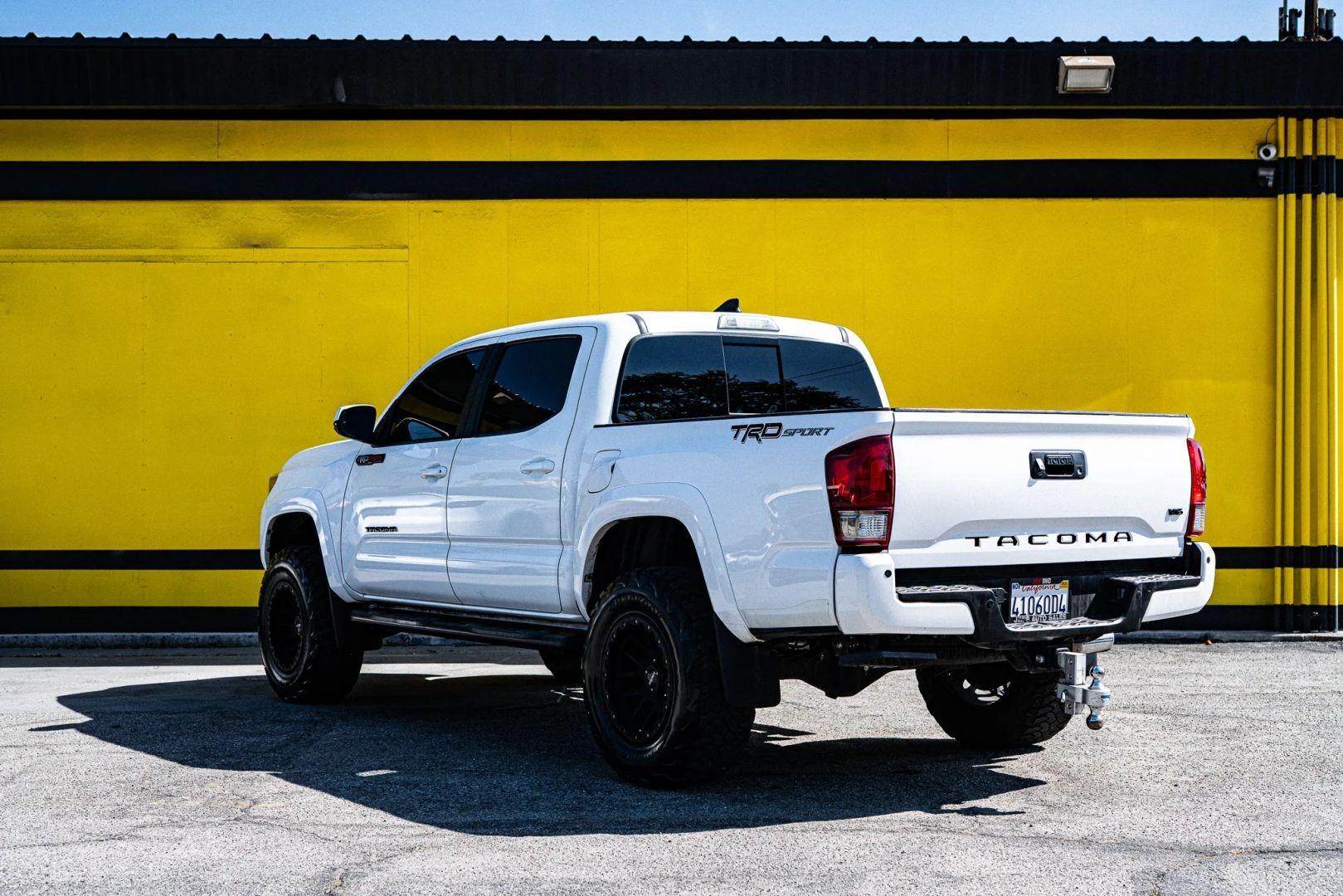 2017 Toyota Tacoma TRD Sport