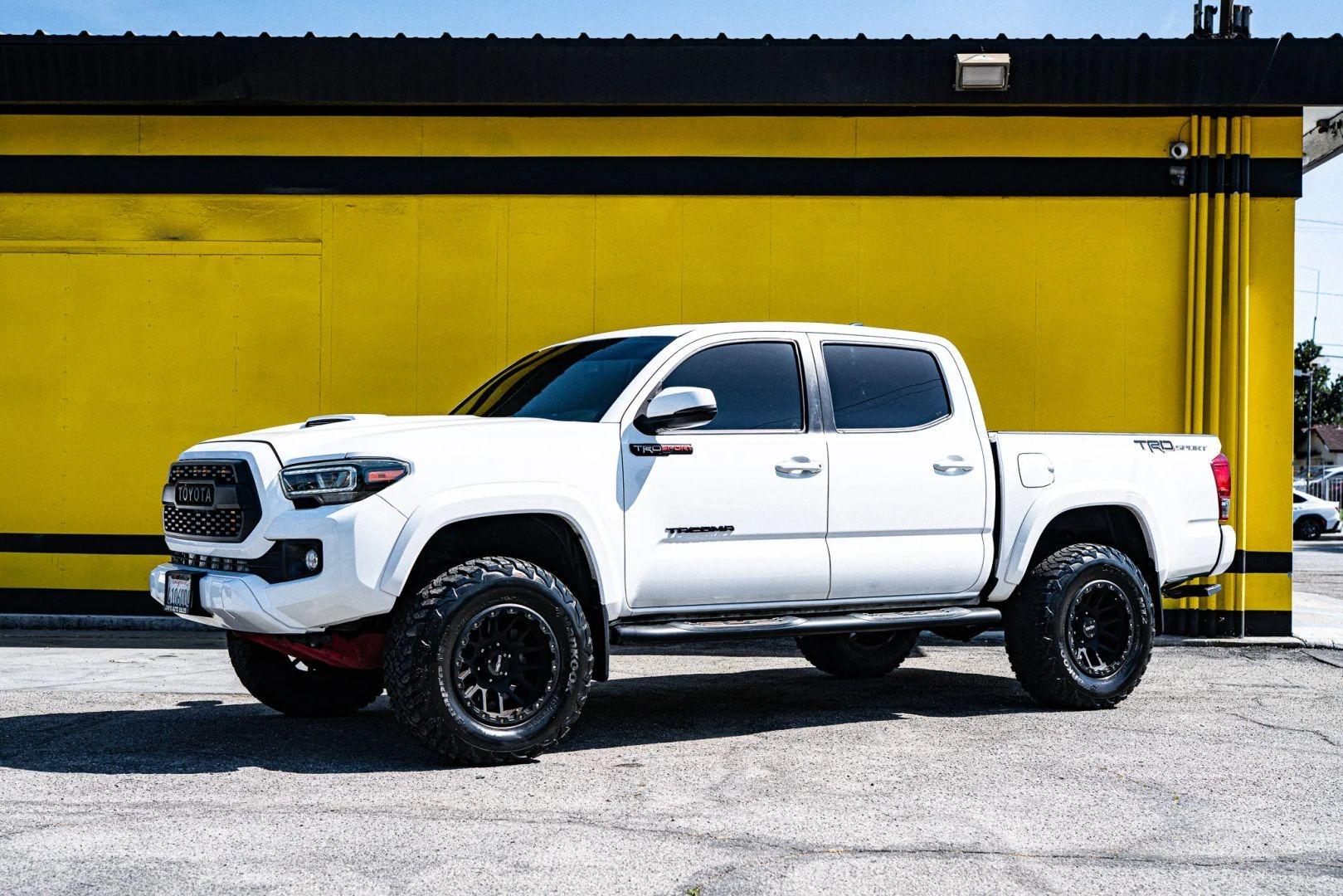2017 Toyota Tacoma TRD Sport