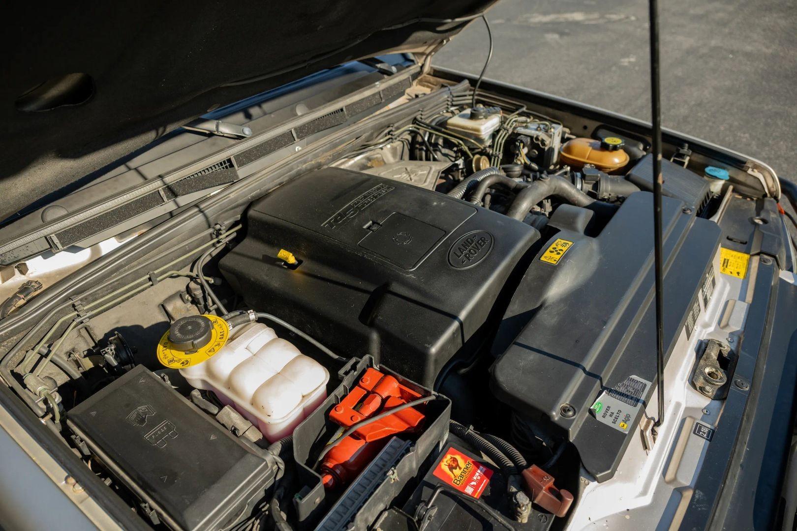 2000 Land Rover Discovery II - 4