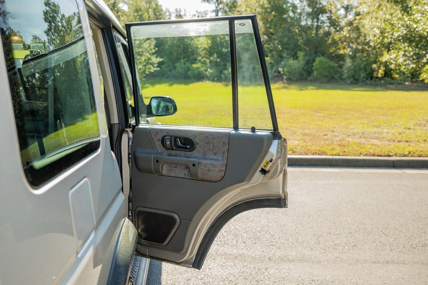 2000 Land Rover Discovery II