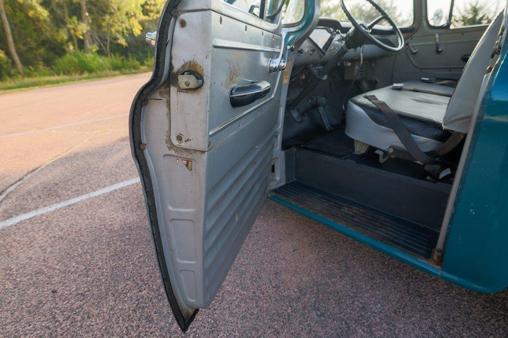 1958 Chevrolet 3100 Apache