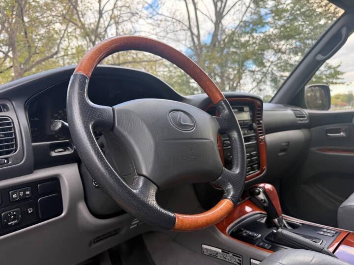 2000 Lexus LX 470