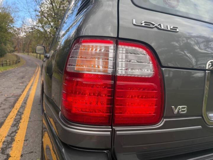 2000 Lexus LX 470