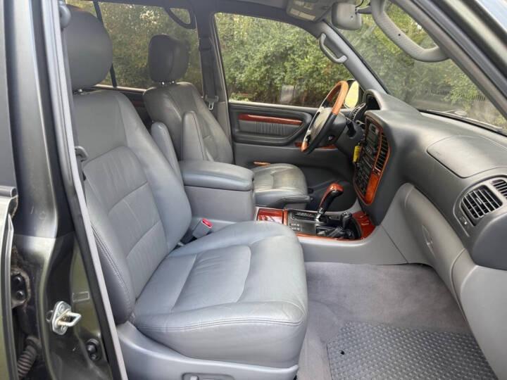 2000 Lexus LX 470
