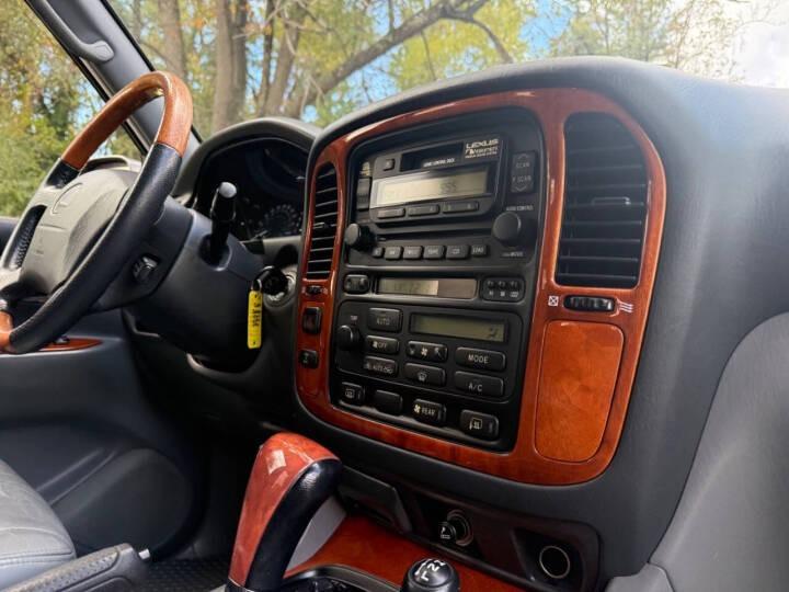 2000 Lexus LX 470