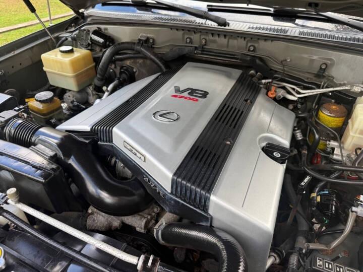 2000 Lexus LX 470