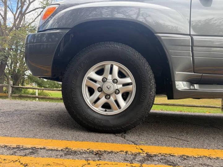 2000 Lexus LX 470