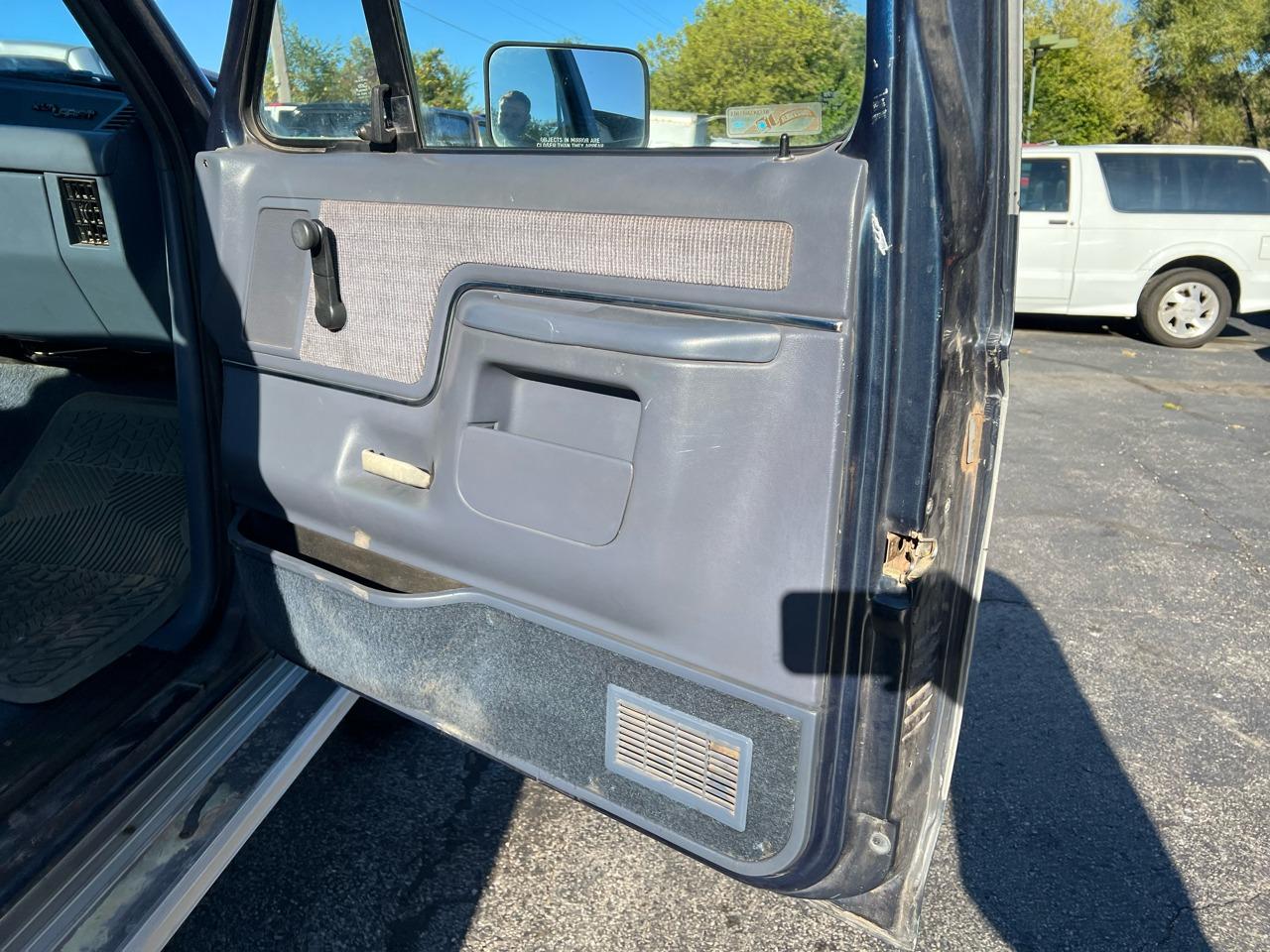 1989 Ford F-250 XLT Styleside