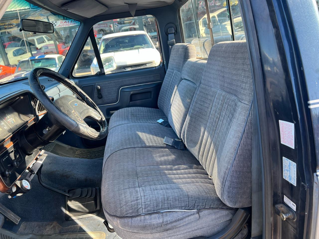 1989 Ford F-250 XLT Styleside