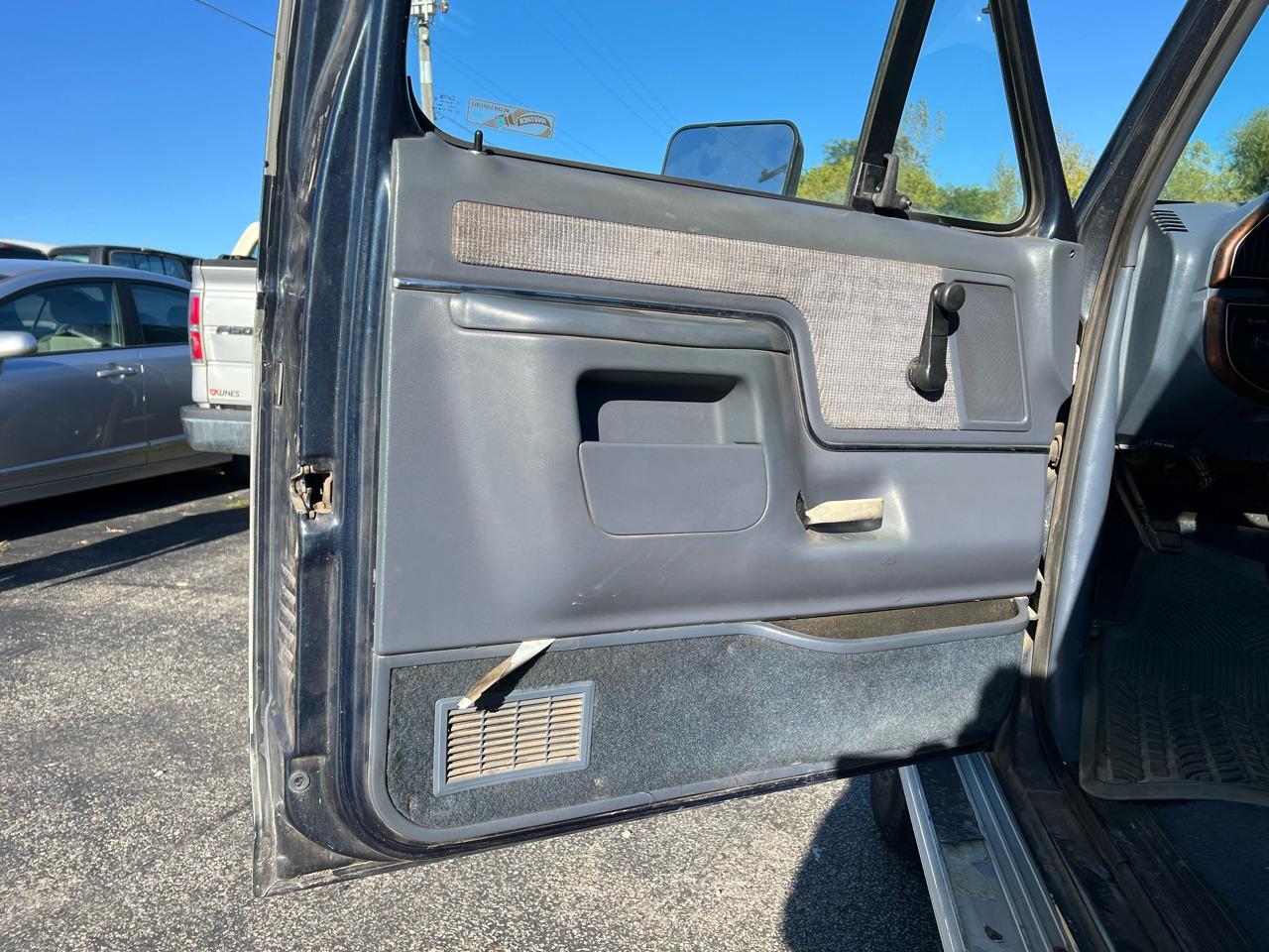 1989 Ford F-250 XLT Styleside