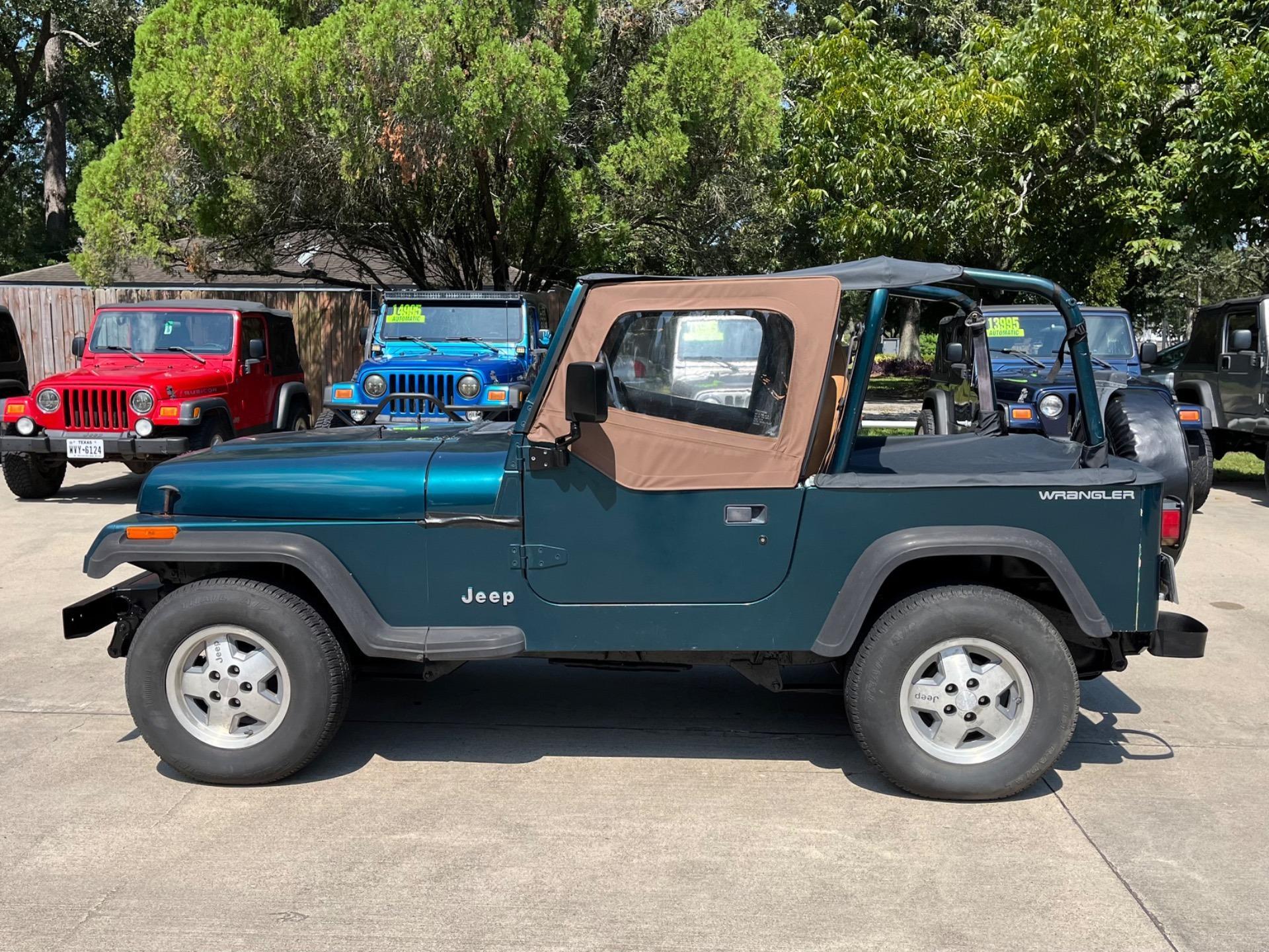 1995 Jeep Wrangler S - 4