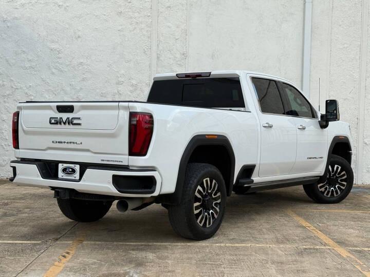 2024 GMC Sierra 2500HD Denali Ultimate Crew Cab - 3