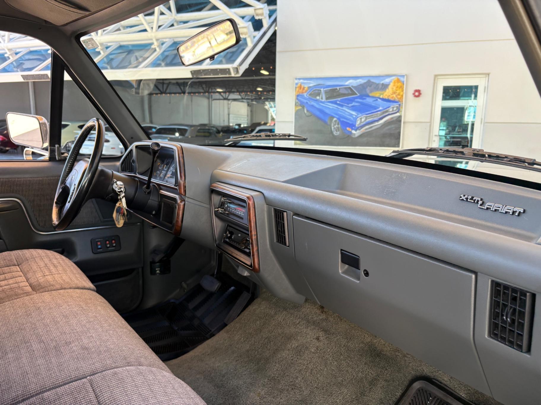 1991 Ford F-150 XLT Lariat