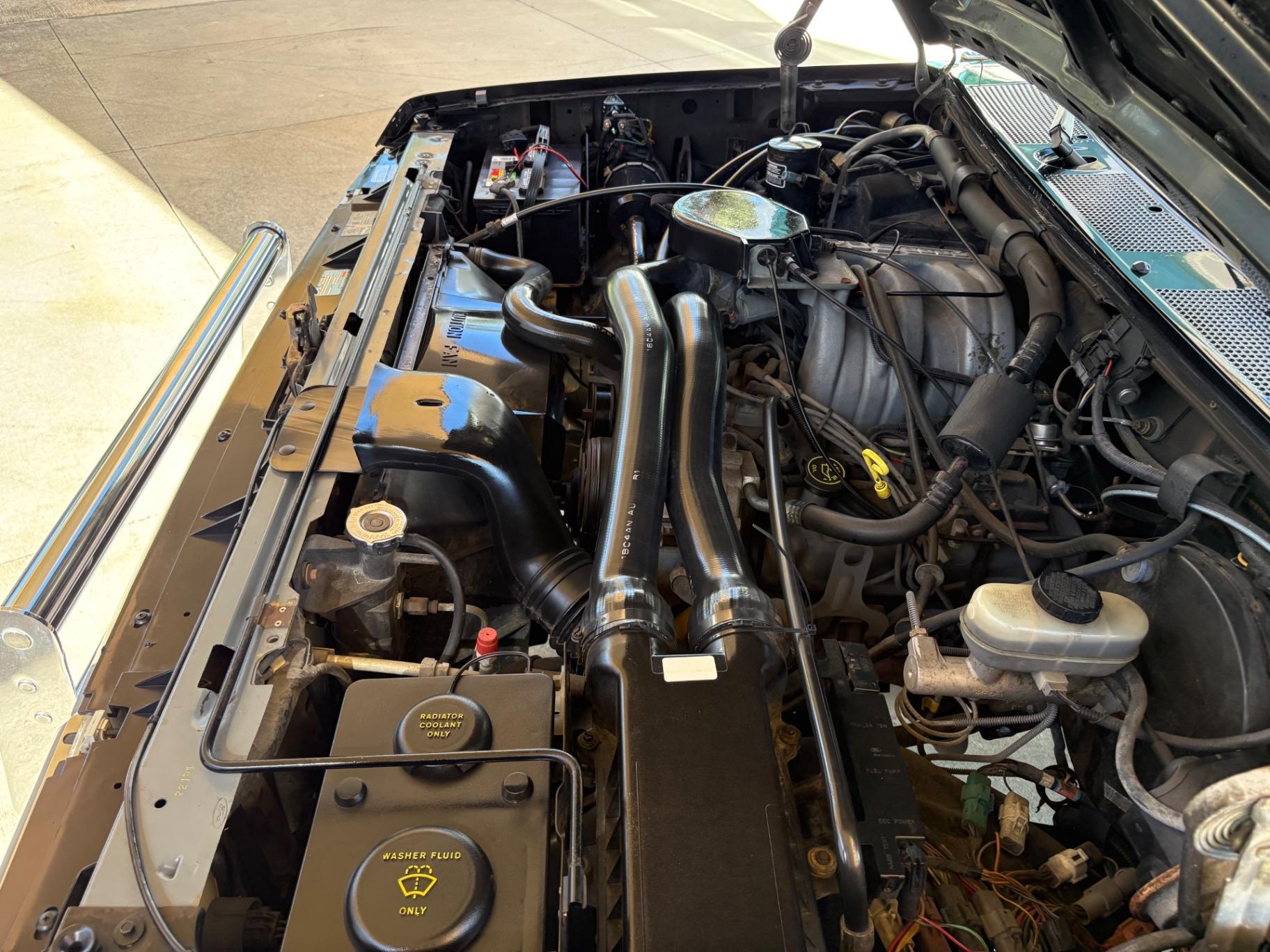 1991 Ford F-150 XLT Lariat
