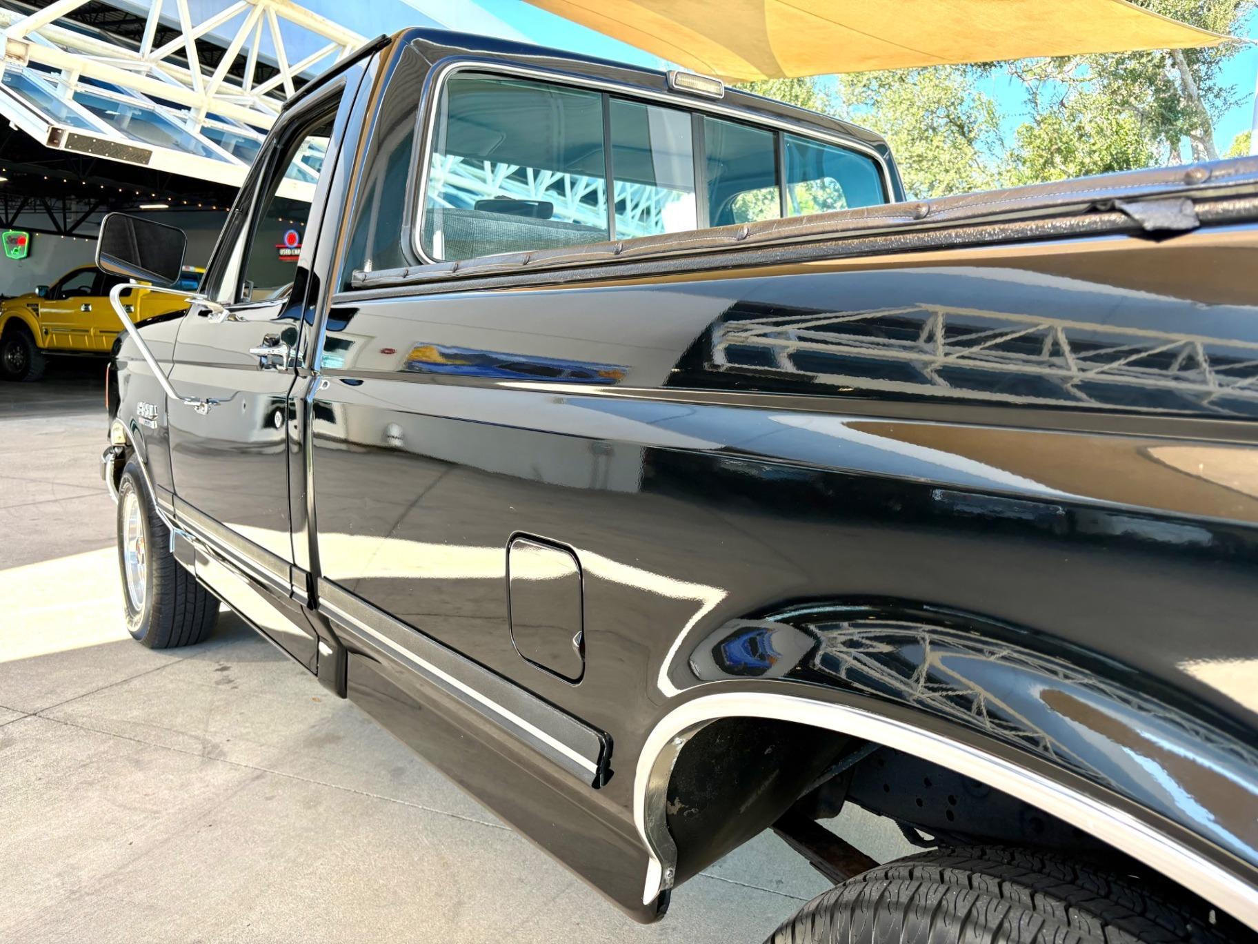 1991 Ford F-150 XLT Lariat