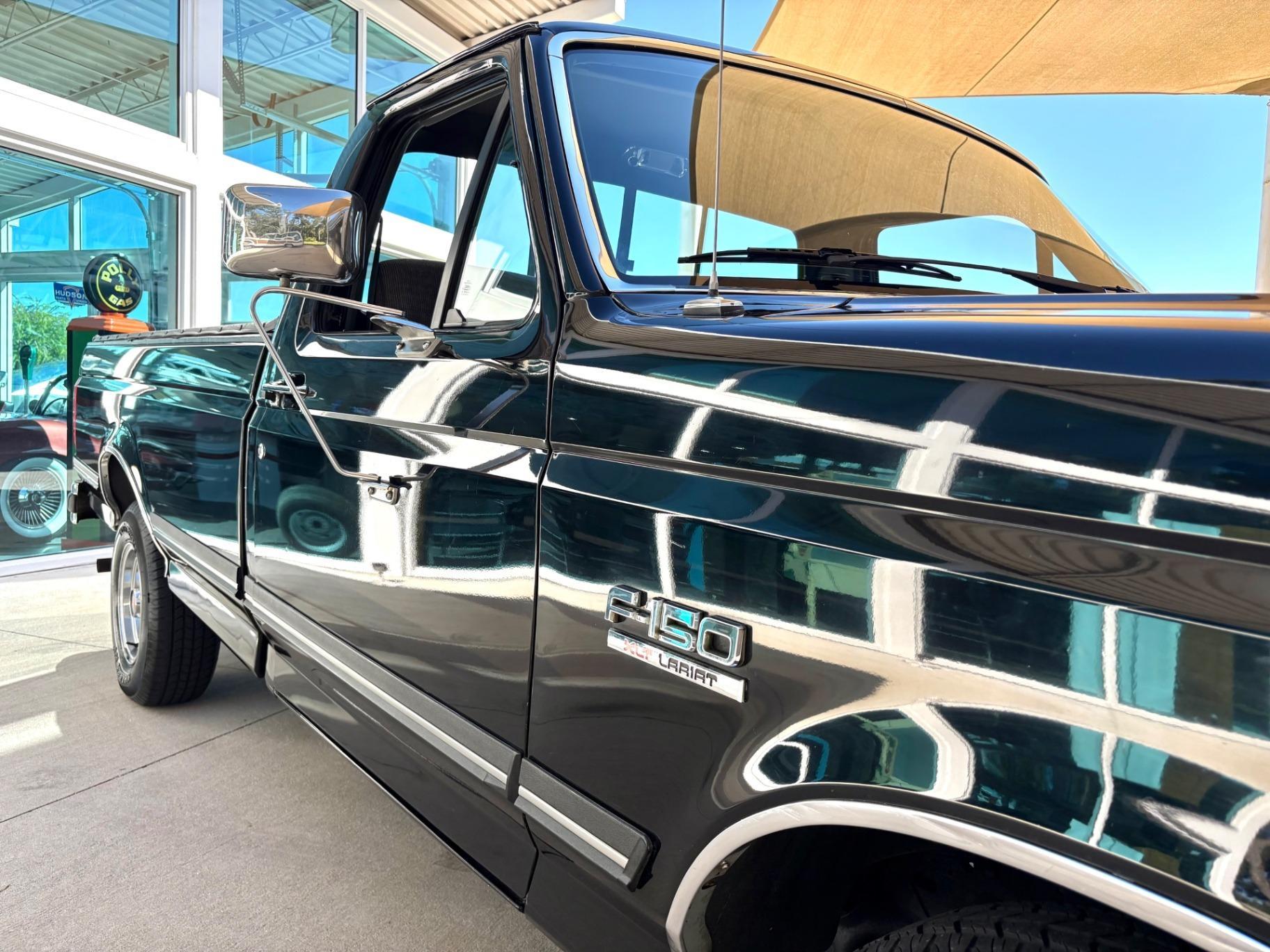 1991 Ford F-150 XLT Lariat