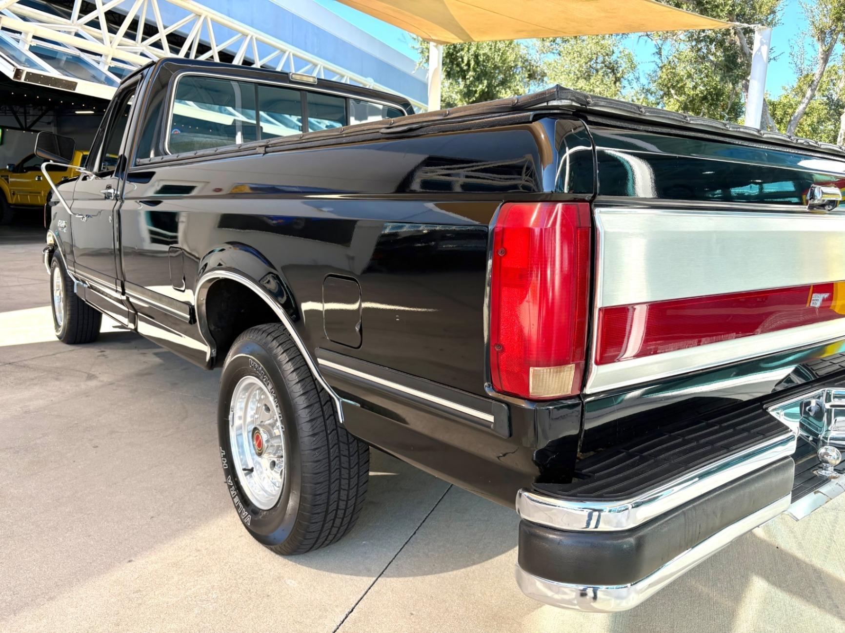 1991 Ford F-150 XLT Lariat