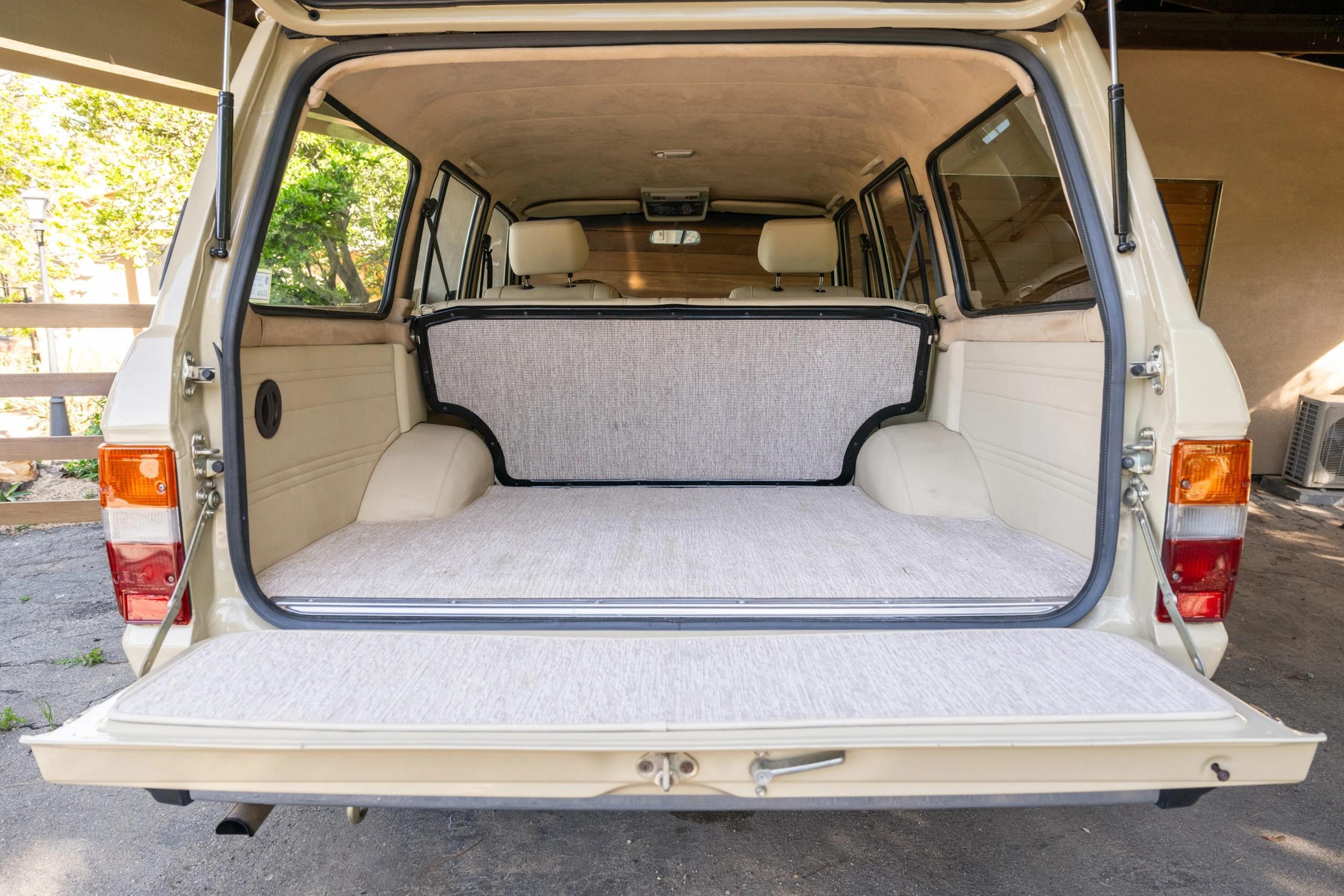Legacy Overland-Built 1990 Toyota Land Cruiser FJ62