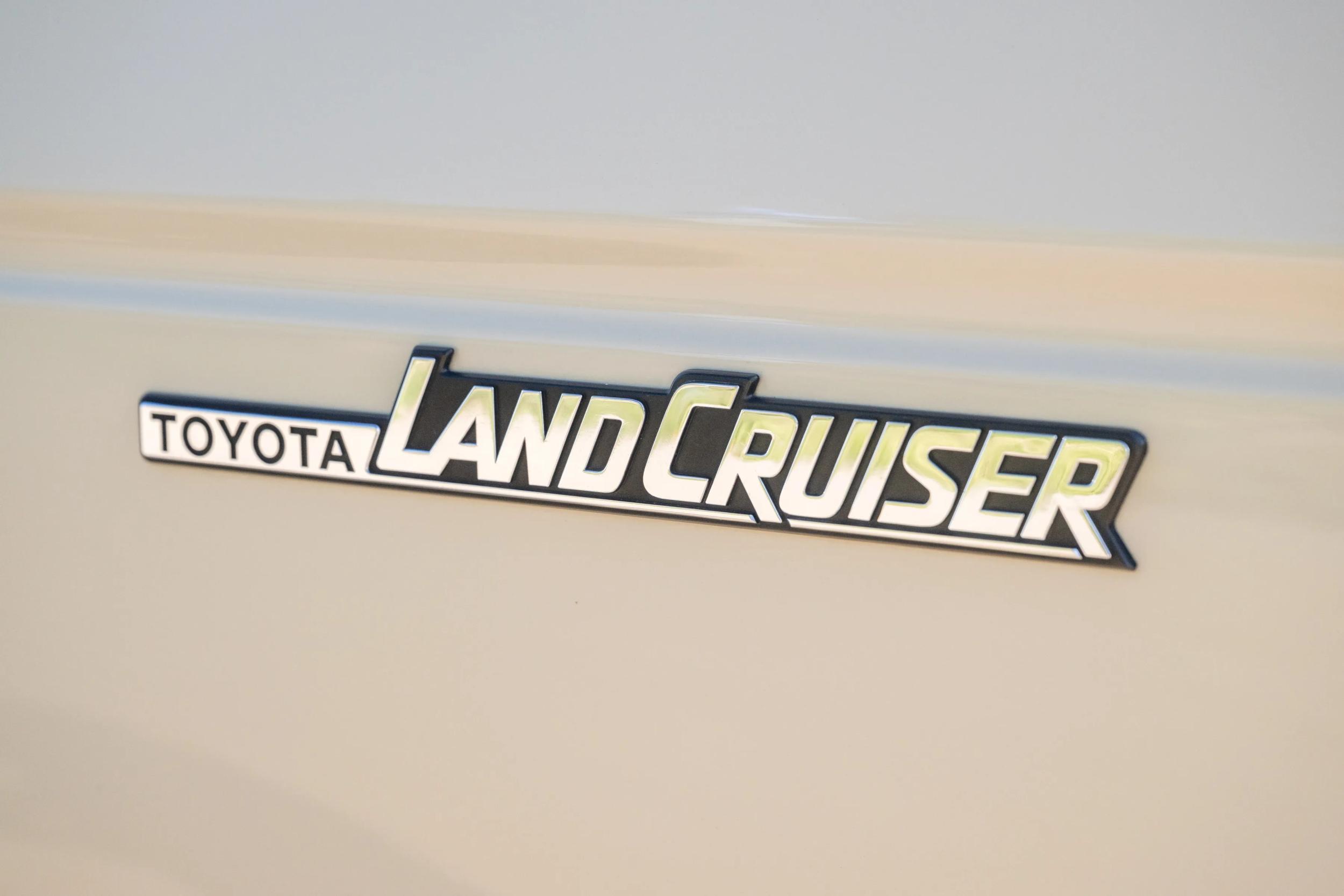 Legacy Overland-Built 1990 Toyota Land Cruiser FJ62
