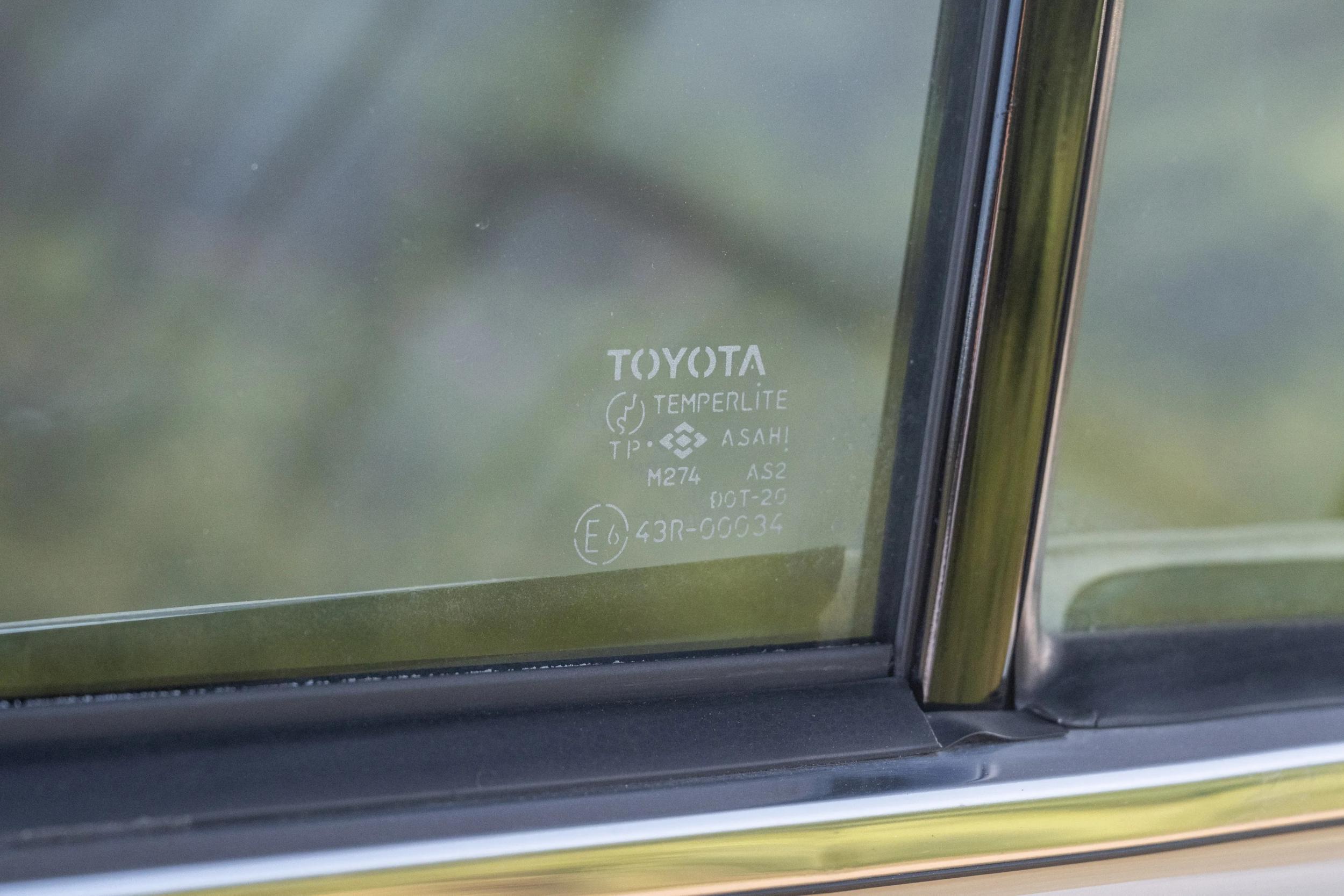 Legacy Overland-Built 1990 Toyota Land Cruiser FJ62