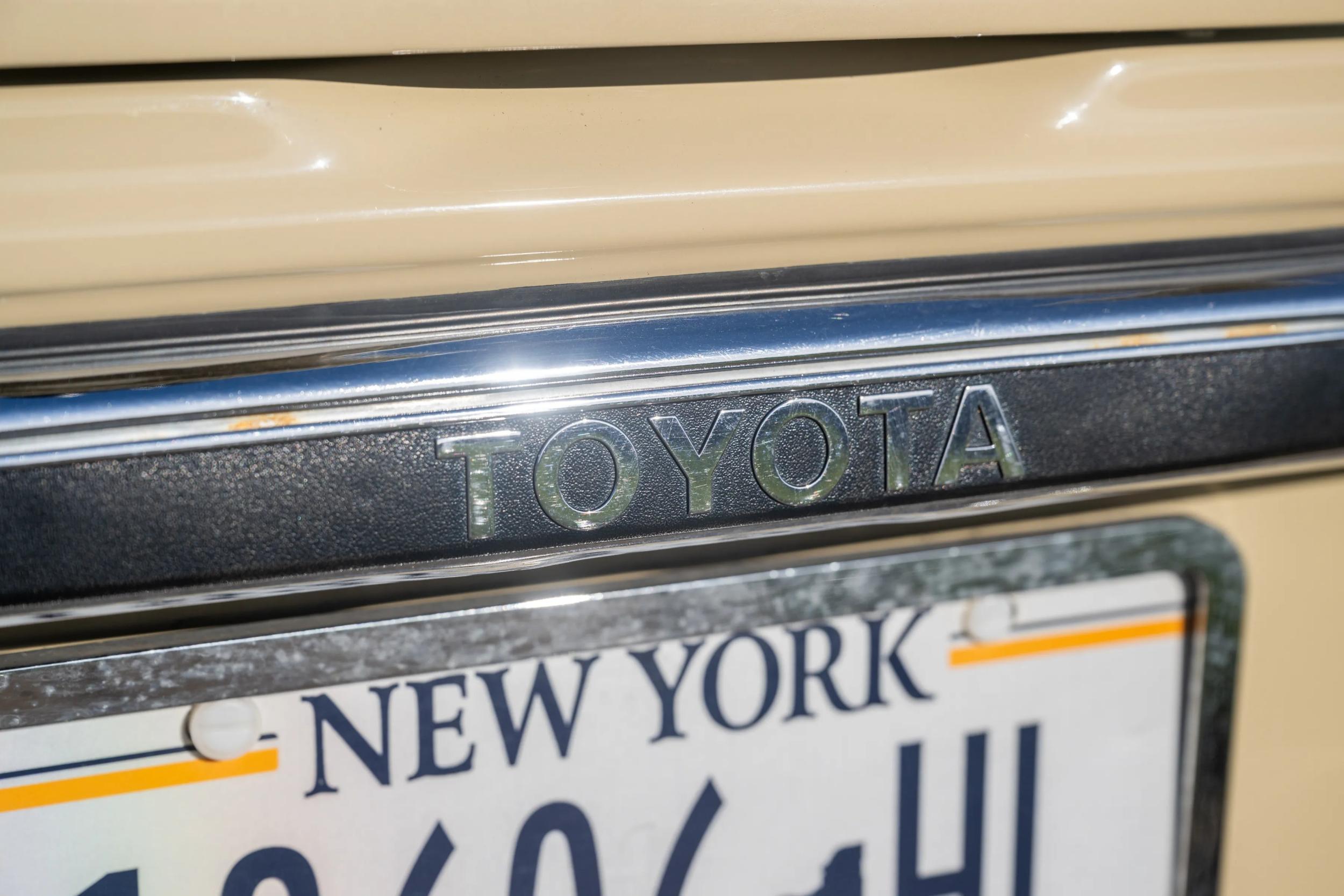 Legacy Overland-Built 1990 Toyota Land Cruiser FJ62
