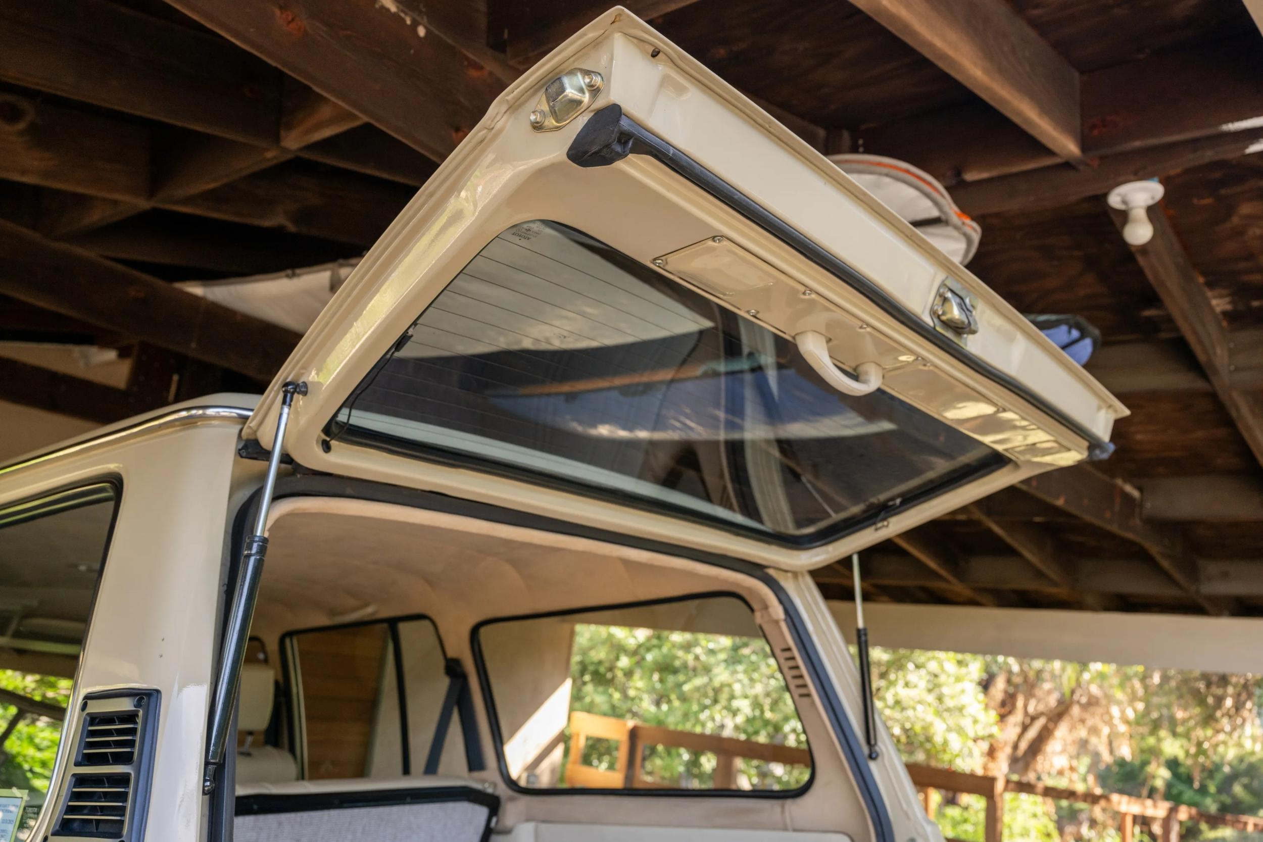 Legacy Overland-Built 1990 Toyota Land Cruiser FJ62
