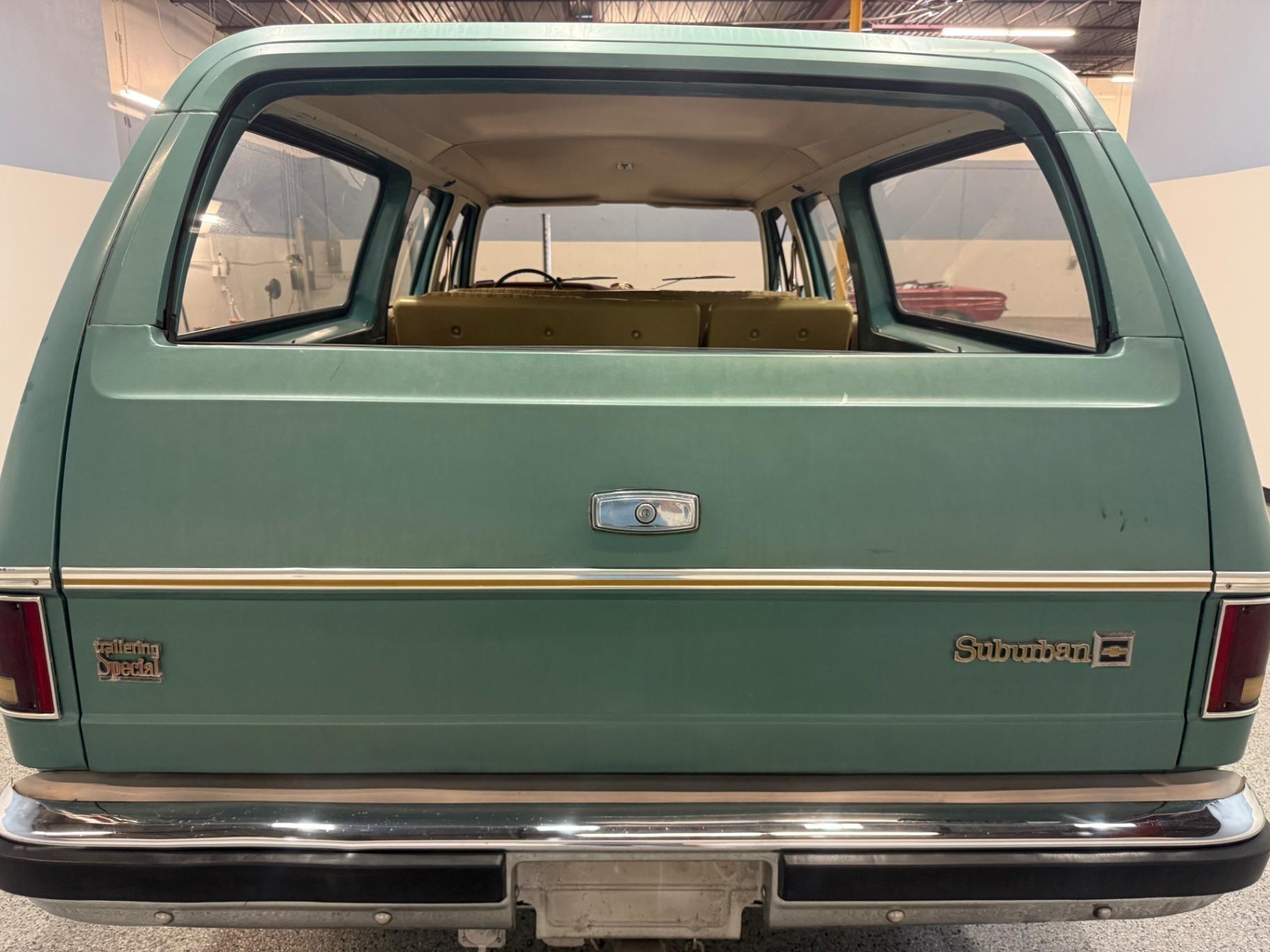 1977 Chevrolet Suburban Silverado
