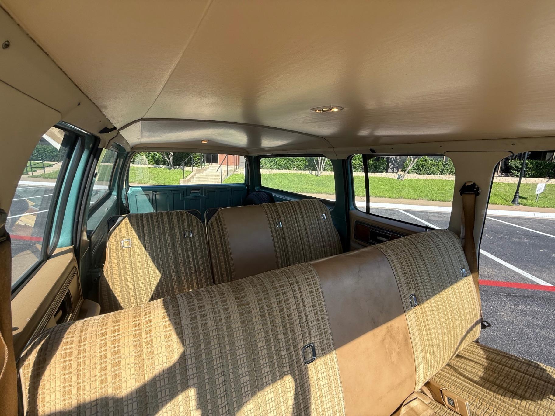 1977 Chevrolet Suburban Silverado